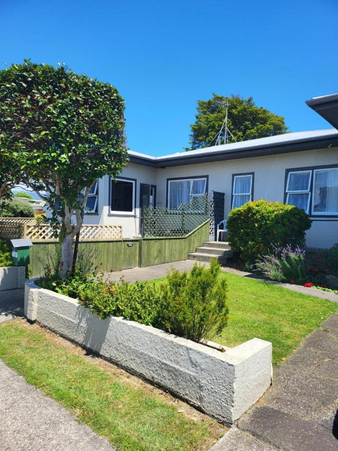 Totara Lodge Motel Levin Exterior foto